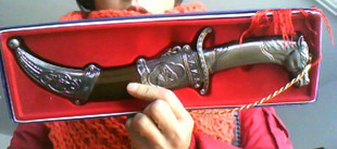 內(nèi)蒙古工藝品蒙古裝飾禮品只供裝飾品龍泉成吉思汗工藝品