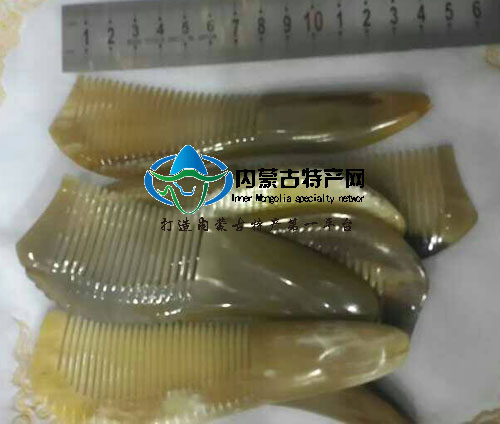 內(nèi)蒙古各種不同樣式牛角梳批發(fā)