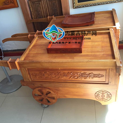 內蒙古蒙族推烤全羊車